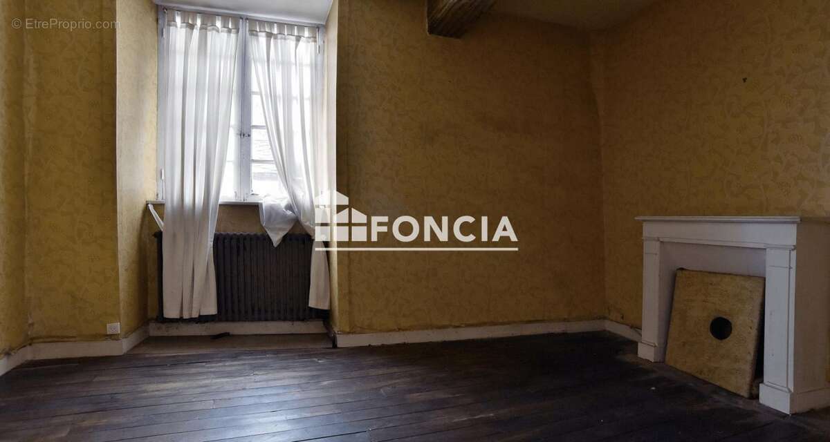 Maison à DOL-DE-BRETAGNE