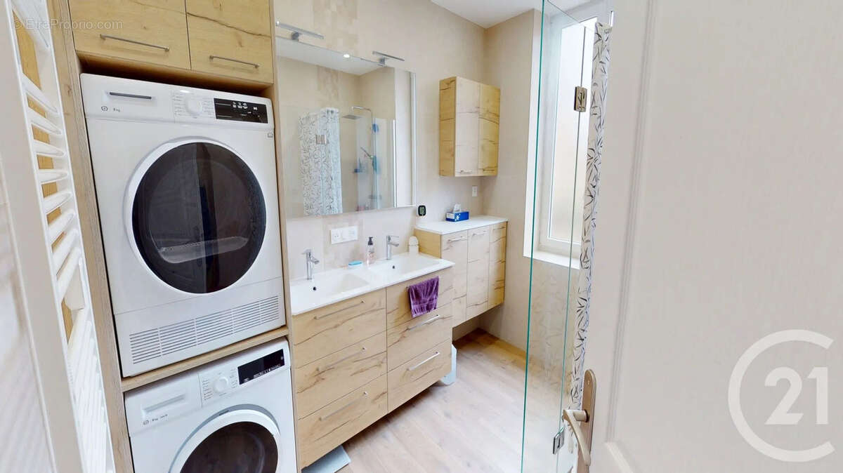 Maison à SAINT-QUENTIN