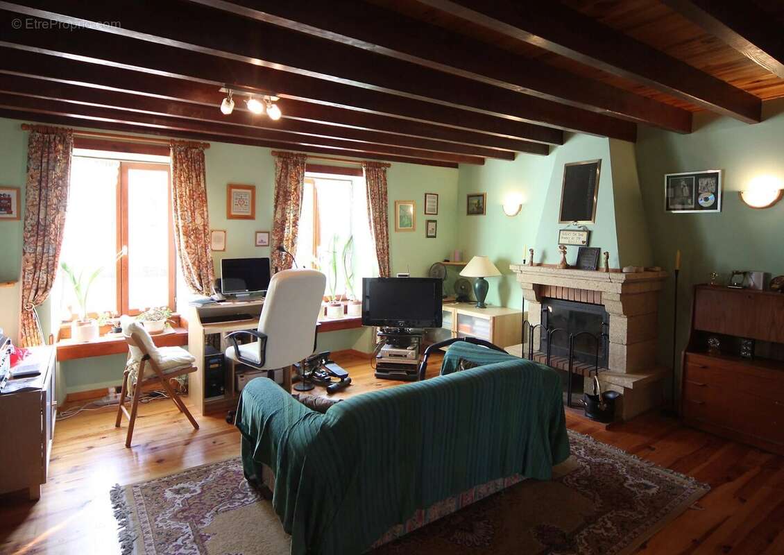 Grande maison rénovée avec deux masions d'amis - photo 4