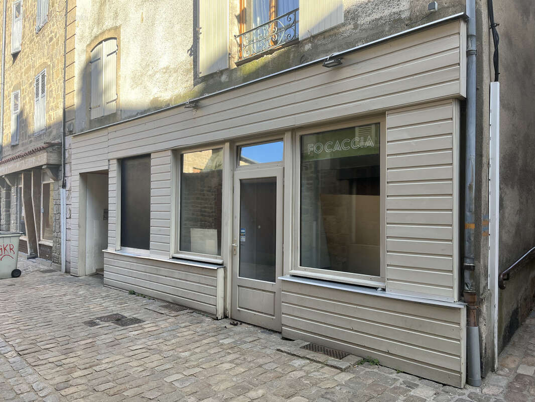 Appartement à SAINT-BONNET-LE-CHATEAU