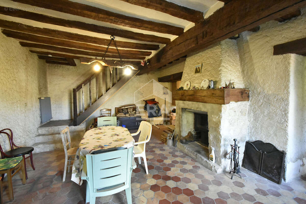 Maison à NEAUPHLE-LE-VIEUX