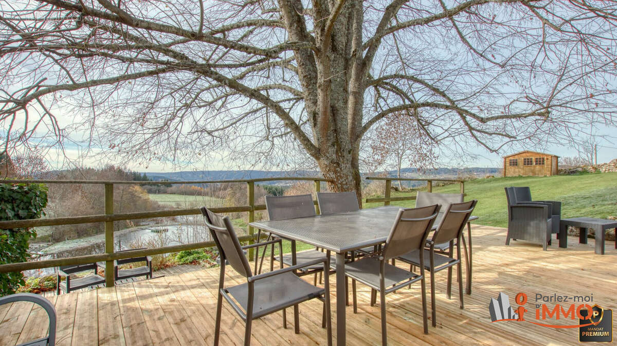 Maison à SAINT-ANTHEME