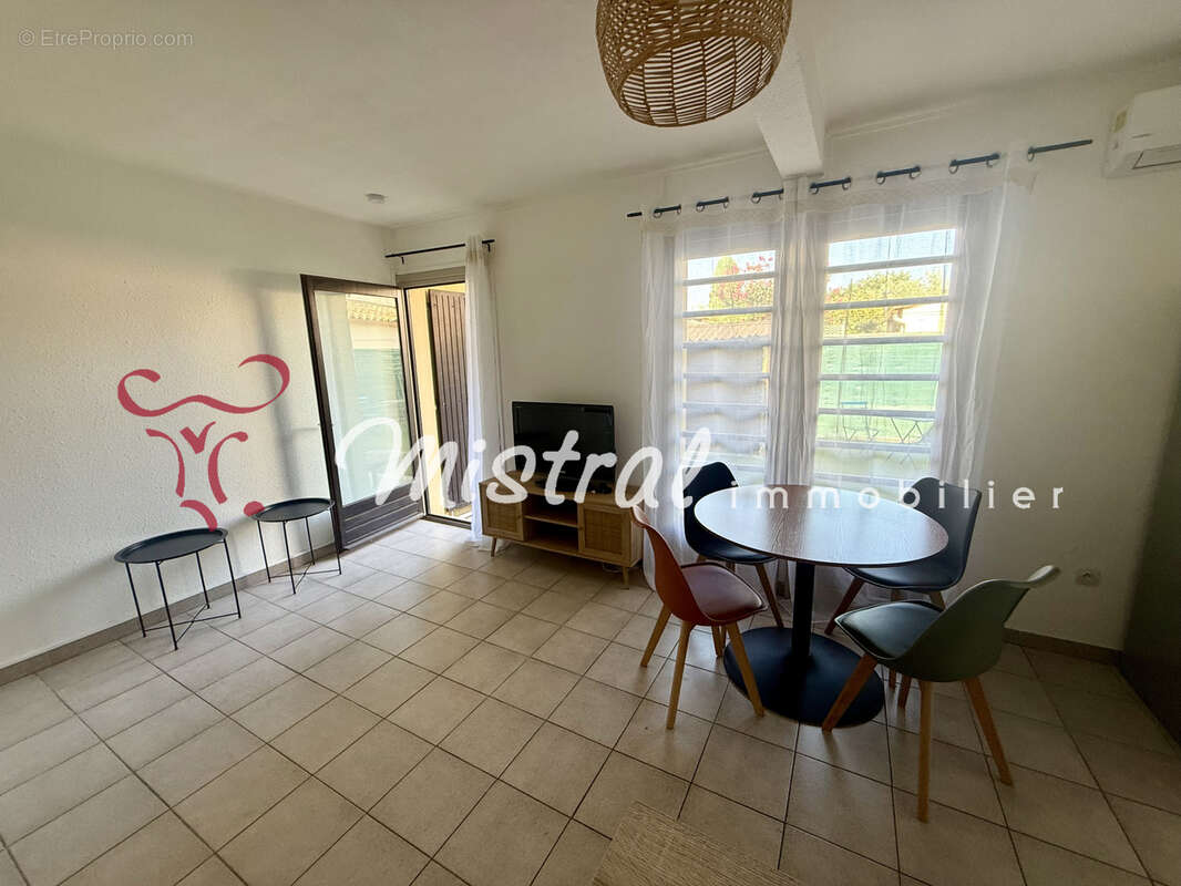 Aigues mortes appartement rdc 1 chambre 2 parkings - photo 6