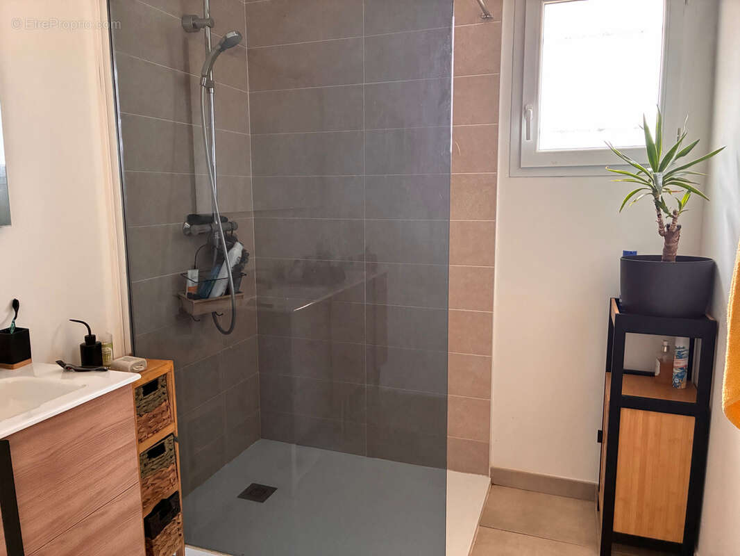 Maison à VILLENEUVE-MINERVOIS