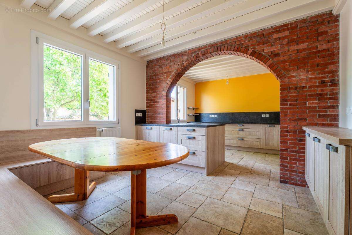 Maison à SAINT-GERMAIN-SUR-L&#039;ARBRESLE