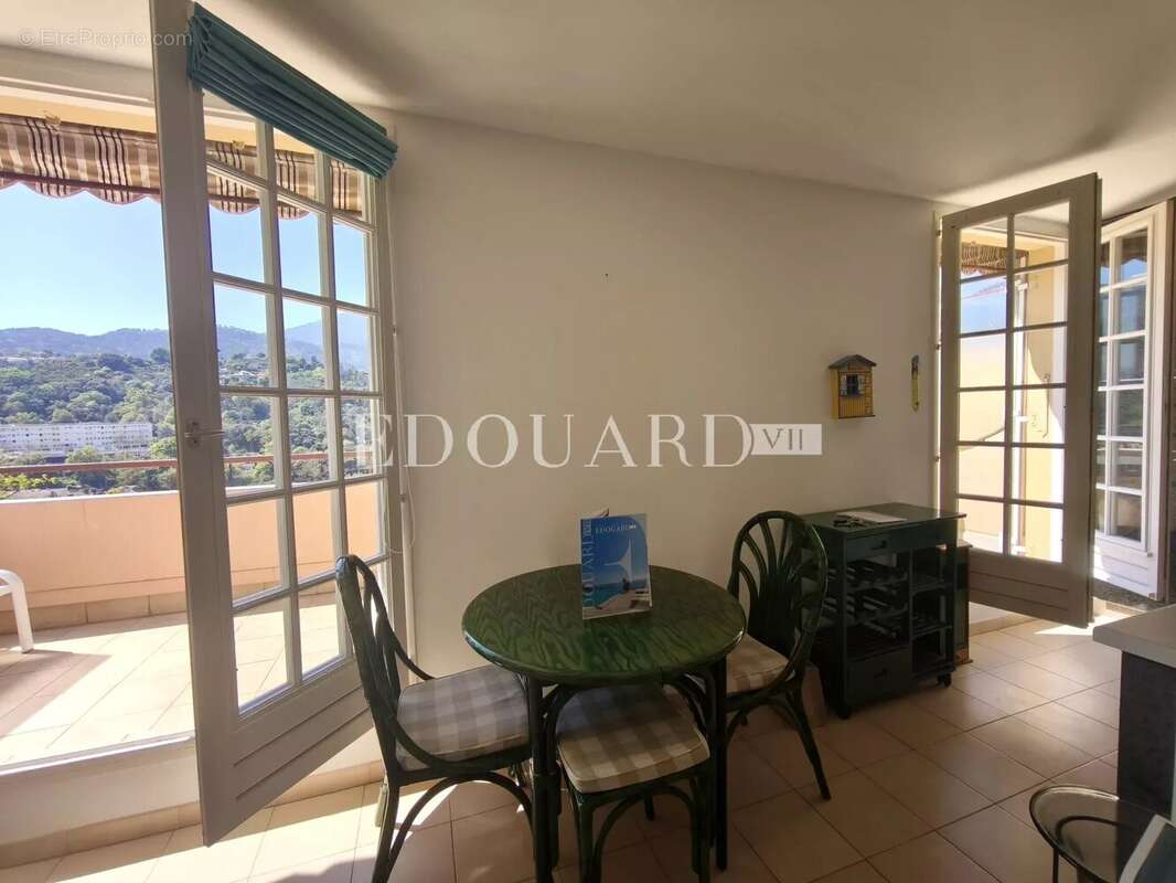 Appartement à MENTON