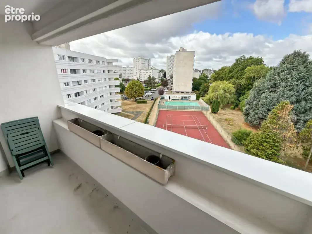  f1 meublé de 33,53 m² avec balcon, parking & cave — olivet - photo 4