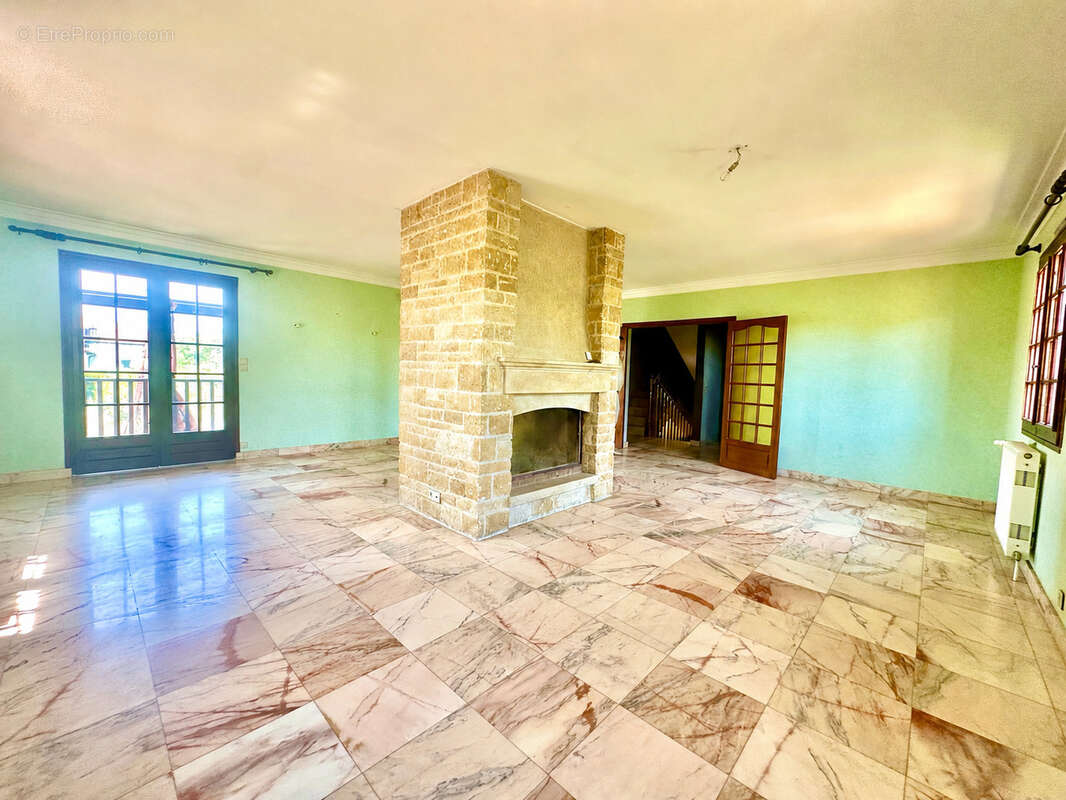 Maison t7 de 220 m2 - photo 6