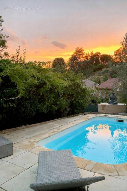 Maison à SAINTE-FOY-LES-LYON