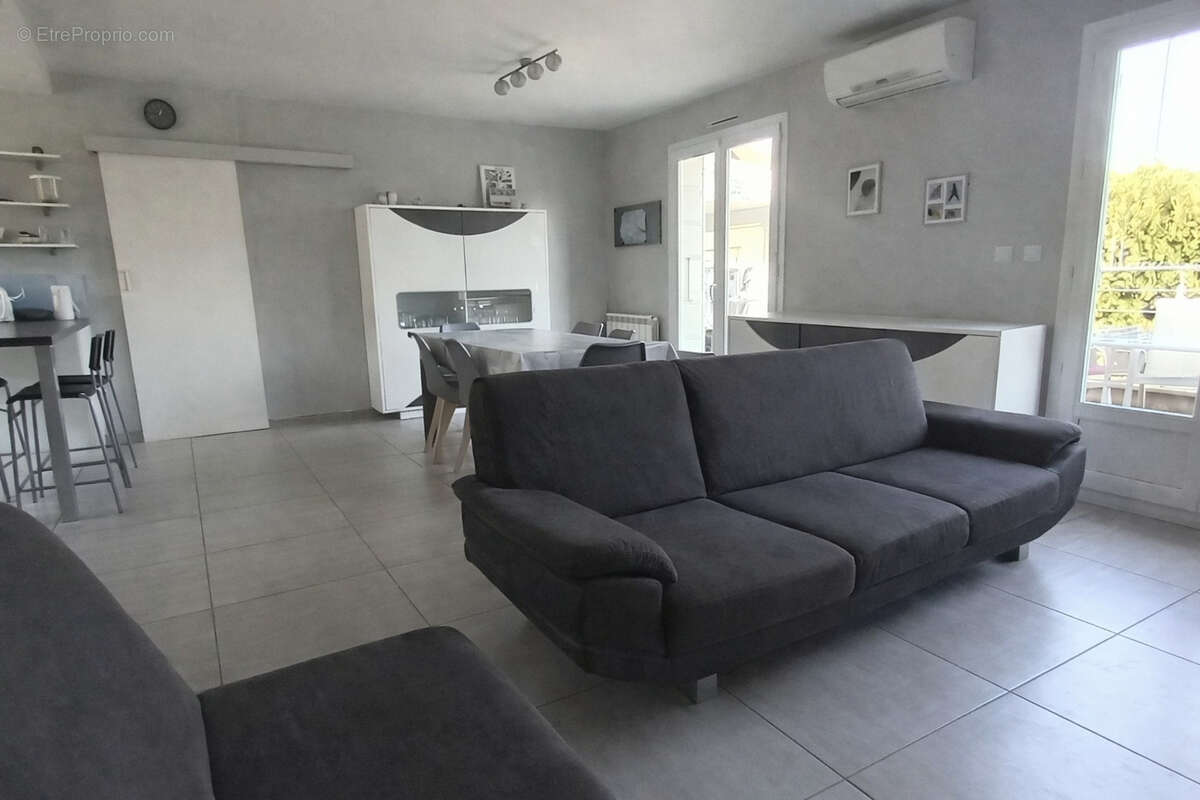 Maison à CHAVANOZ