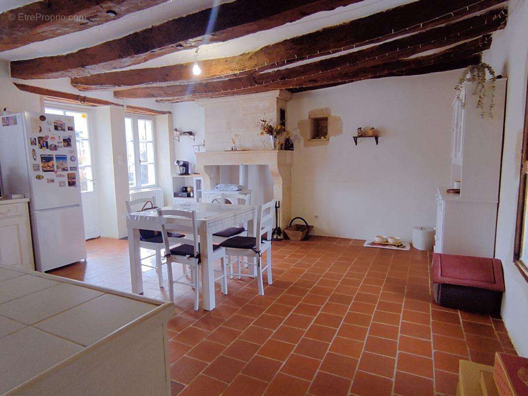 Maison de pays Coussay Les Bois 6 pièces 125 m2 - photo 5