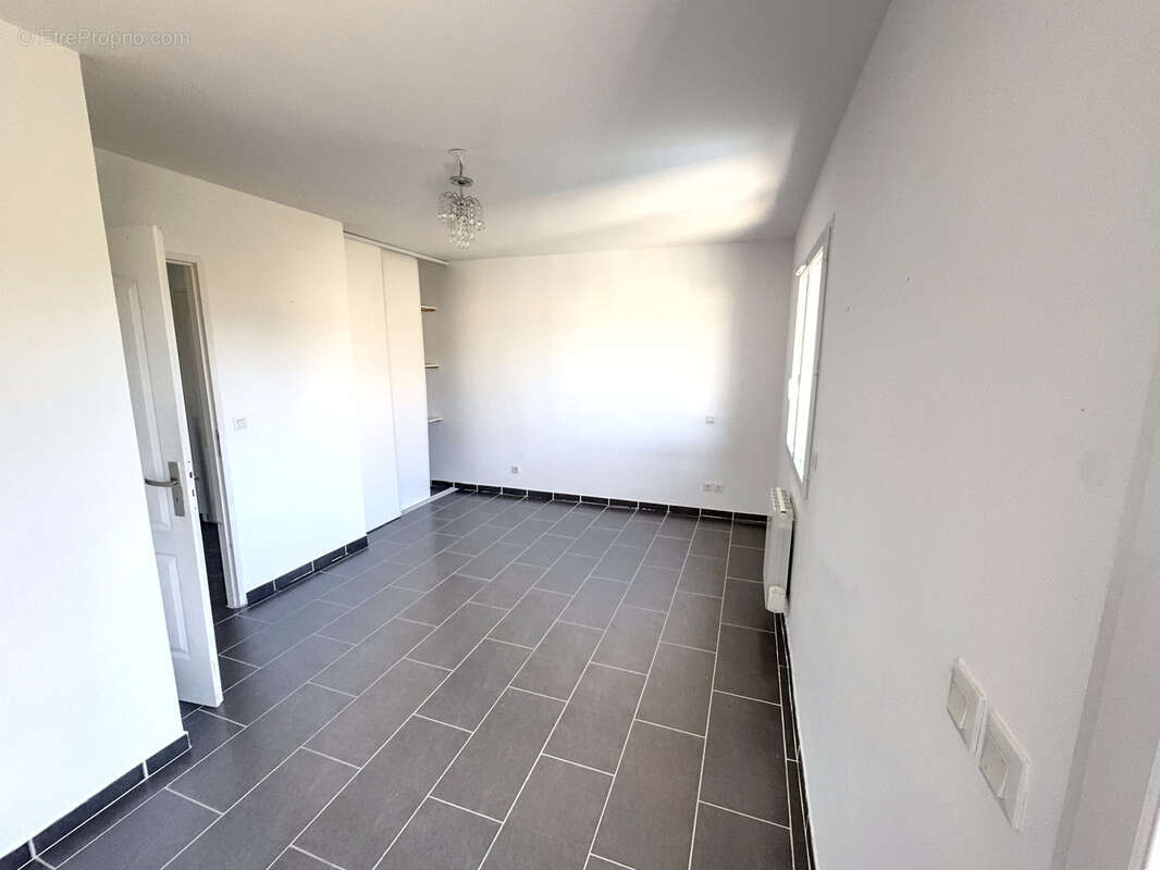 Maison à SAINT-BAUZILLE-DE-PUTOIS