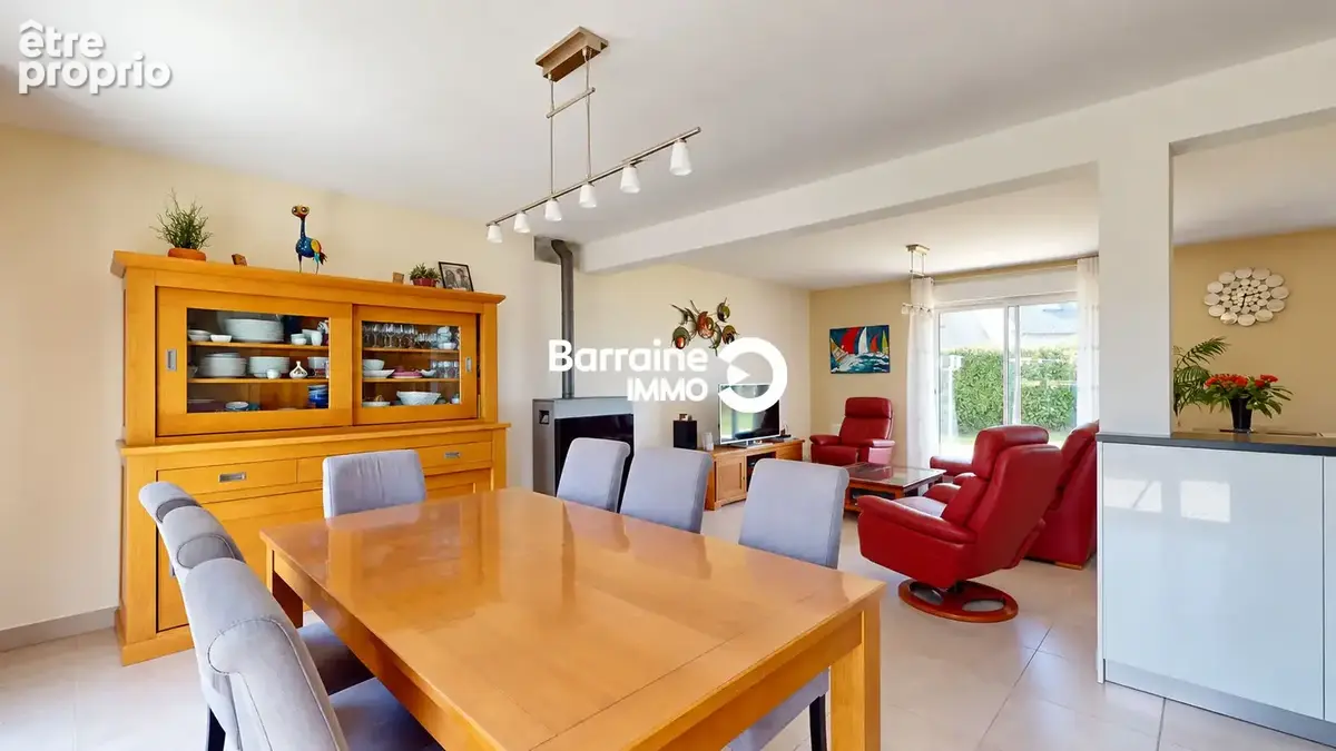 A VENDRE - GOUESNOU -  Maison familiale - 4 chambres au fond d'une impasse - Gouesnou - Réf : PZ00--FL - photo 3