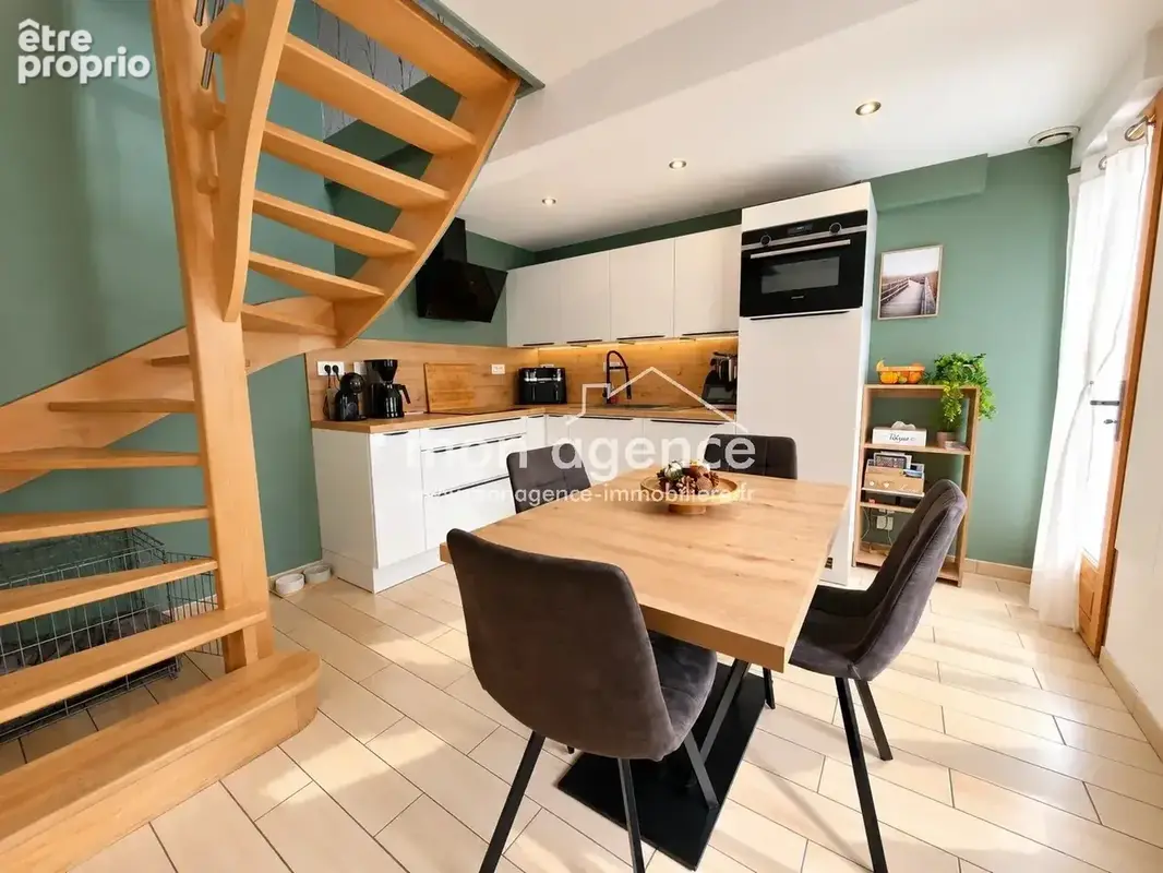 Vente – Maison de ville avec jardin et terrasse – Neufchâtel-en-Bray - photo 5
