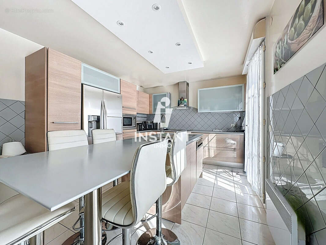 Appartement à MAISONS-ALFORT