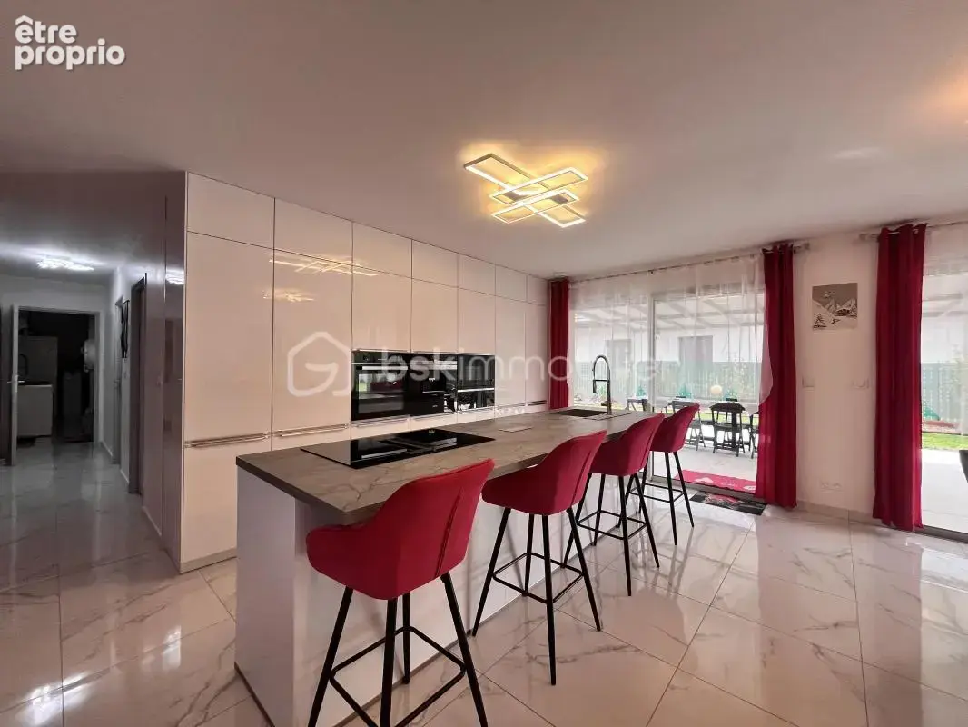 Maison de plain-pied 124 m² – Un cadre de vie exceptionnel dans les Bauges au CHATELARD - photo 4