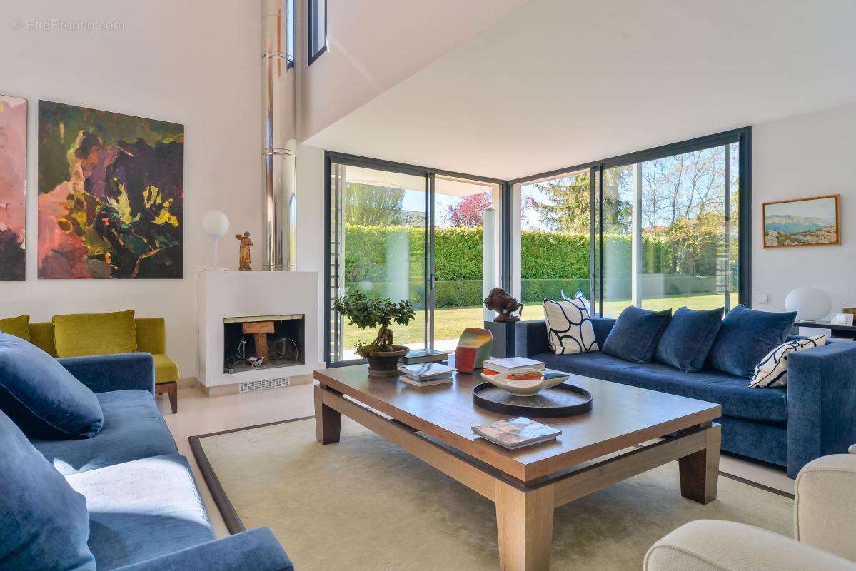 Maison à SAINT-CYR-AU-MONT-D'OR