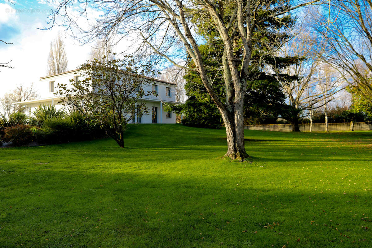 Maison à SAUJON