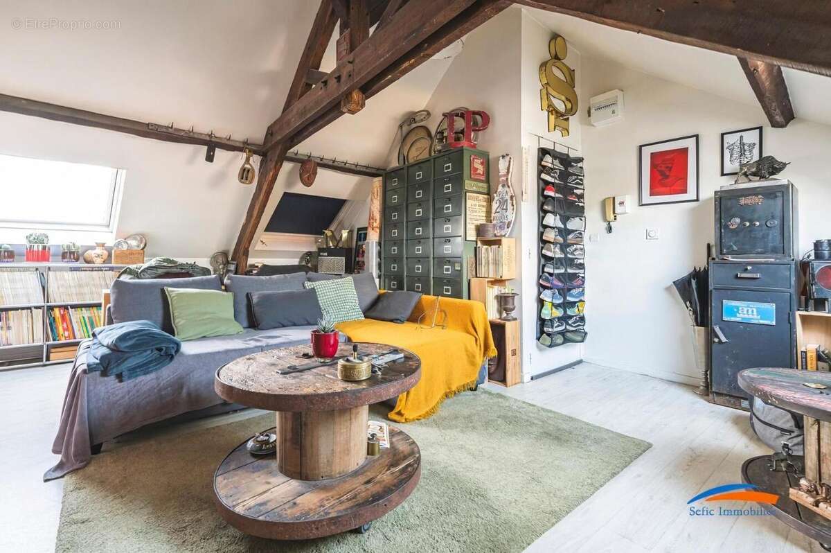   - Appartement à REIMS