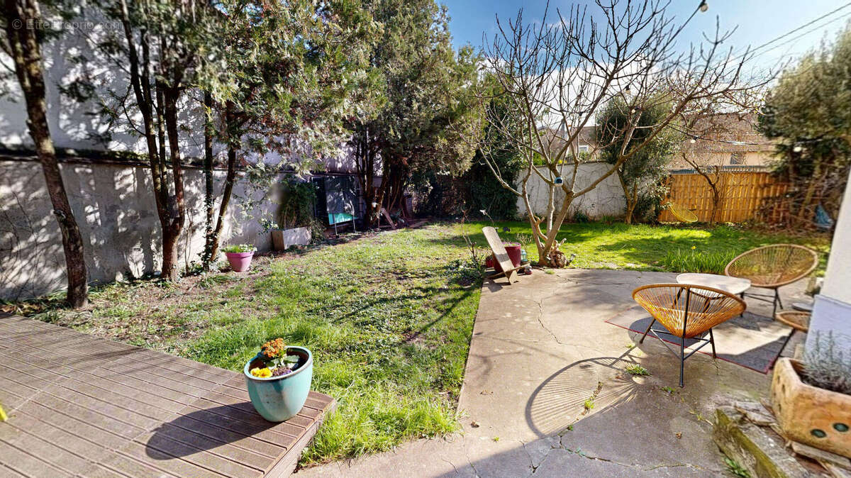 Maison à VILLEURBANNE