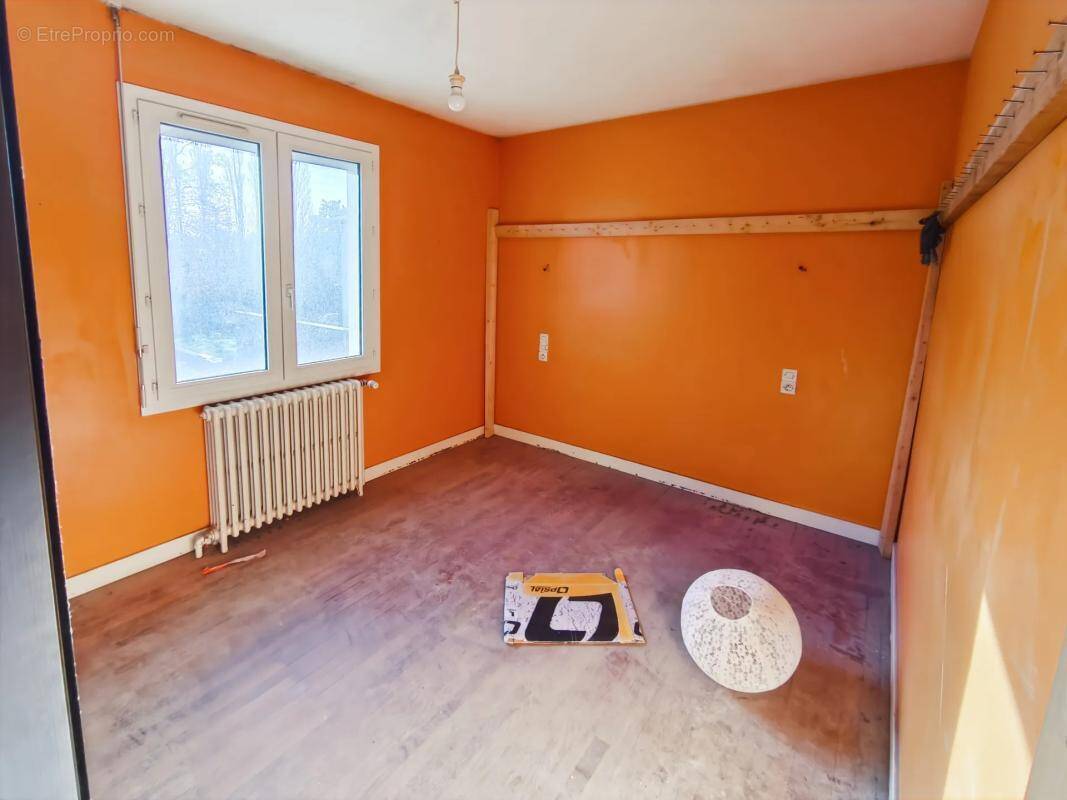 Maison à LES HERBIERS