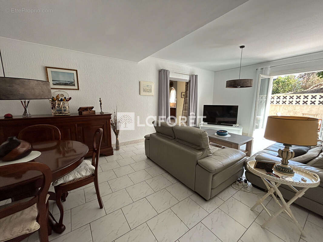 Maison à SAINT-LAURENT-DU-VAR