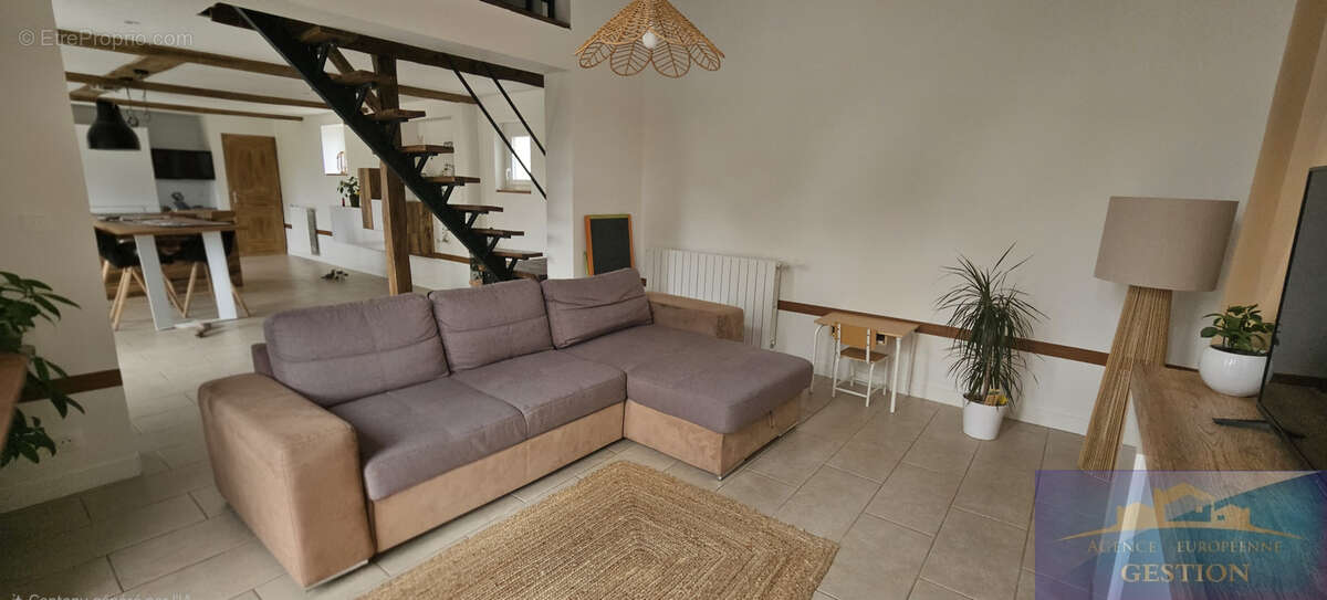 Maison à LABATMALE