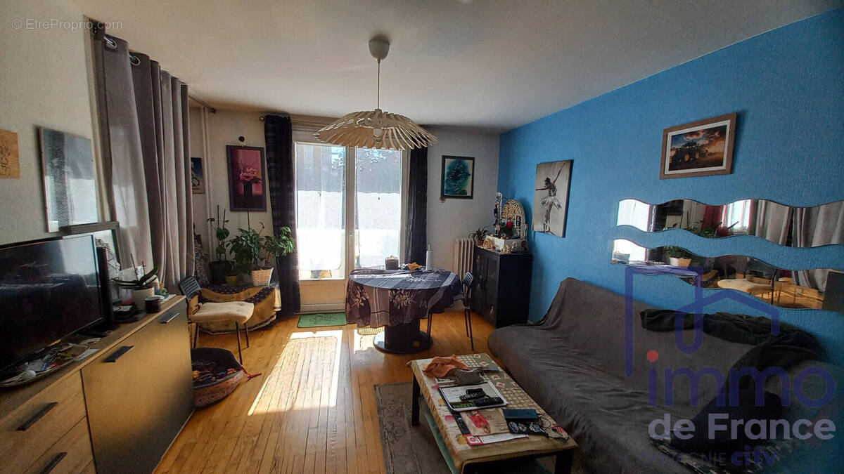 Appartement à SAINT-ETIENNE