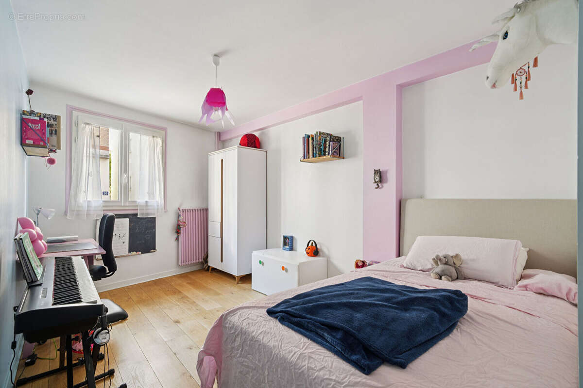 Appartement à PARIS-20E