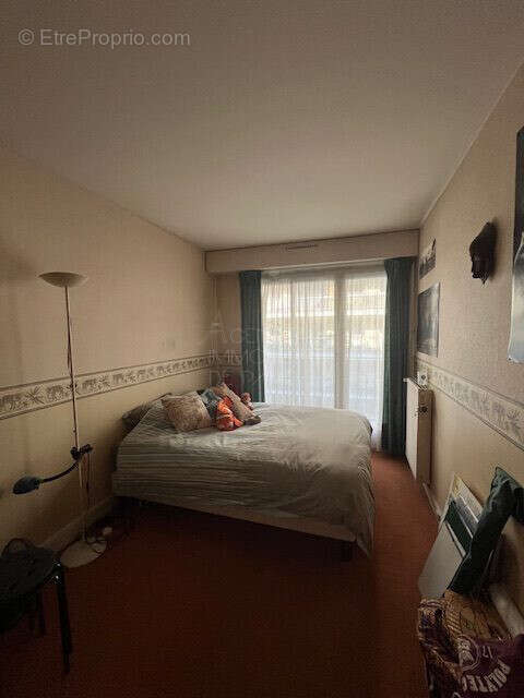 Appartement 99 m² à Paris-15e  - photo 4