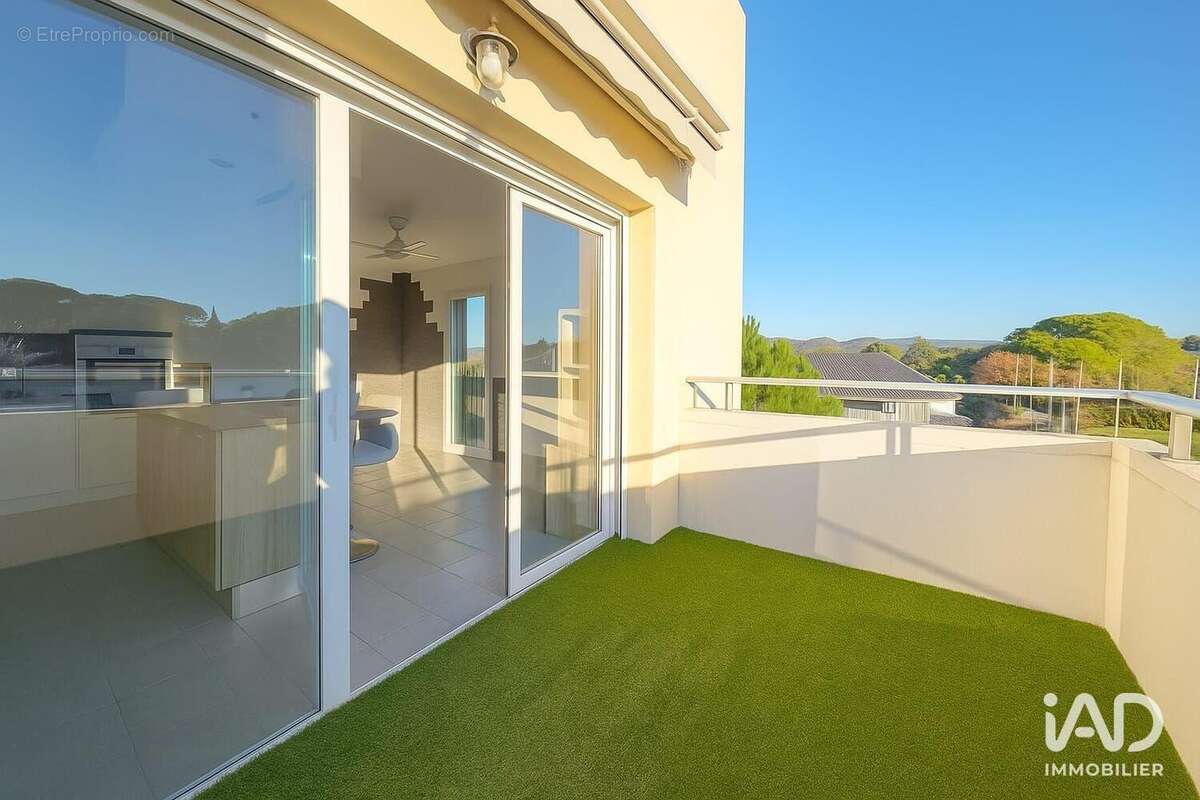 Photo 2 - Appartement à FREJUS