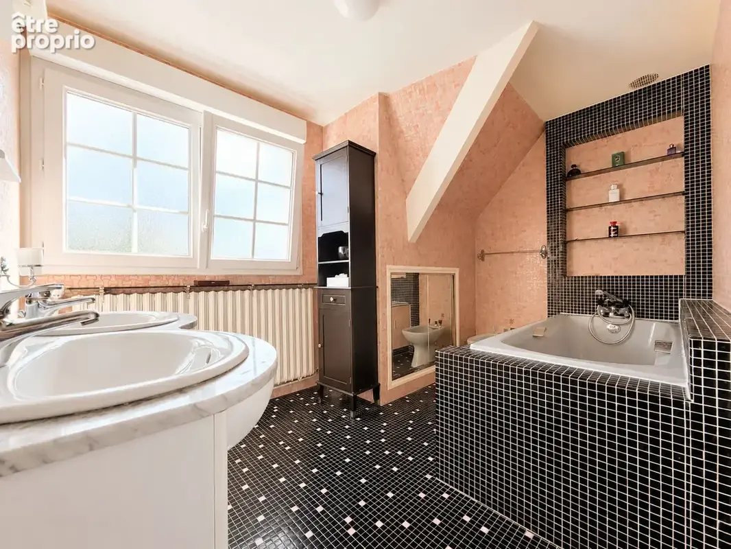 Maison spacieuse de 7 pièces à vendre à La Ferté Macé - Idéale résidence secondaire - photo 13