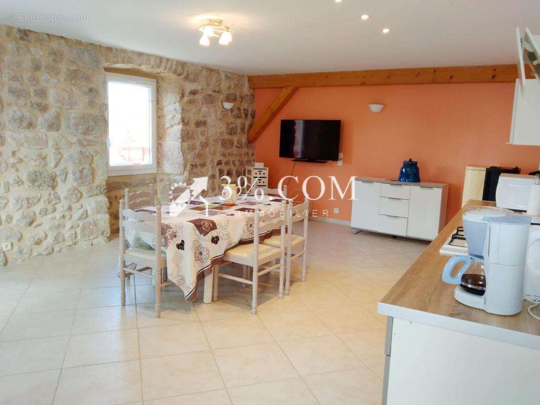 Maison de village en pierre avec terrasse et  terrain de 400 - photo 9