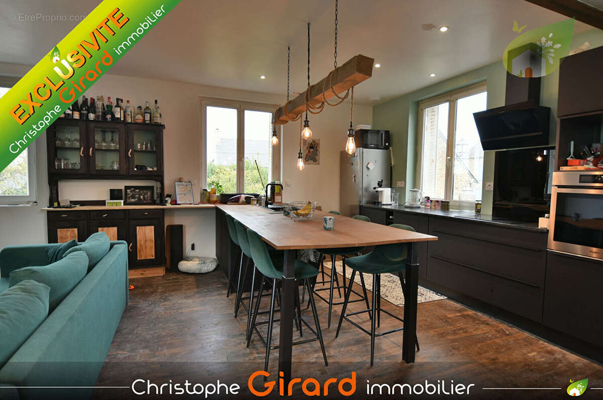 Maison à LE TRONCHET