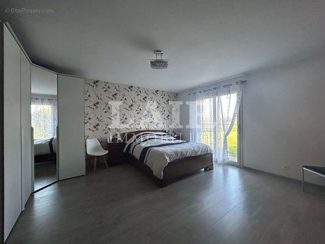 Maison à BELLOU-EN-HOULME