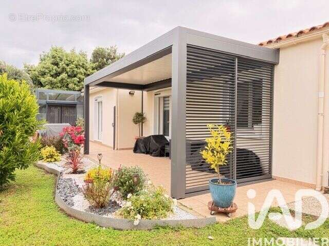 Maison 115 m² à Saint-Hilaire-La-Foret  - photo 4
