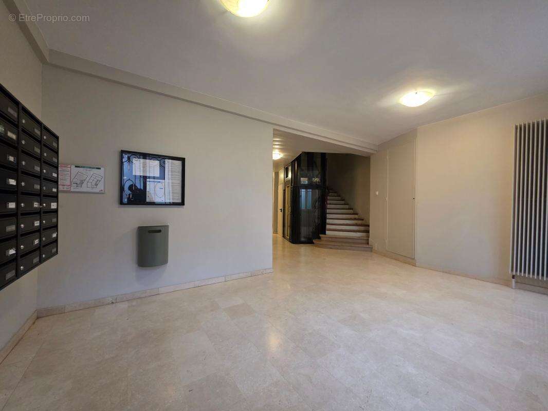 Appartement à PARIS-12E