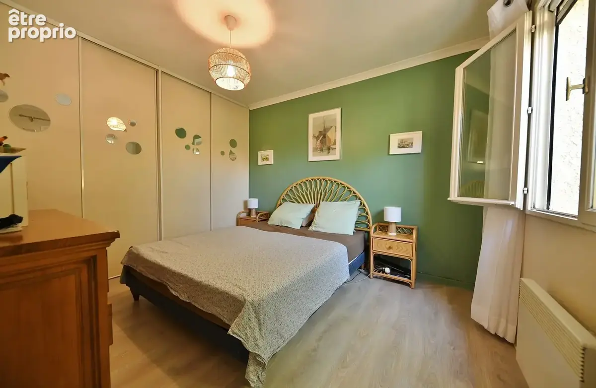 Charmante villa de plain-pied avec piscine et beau terrain arboré - photo 11