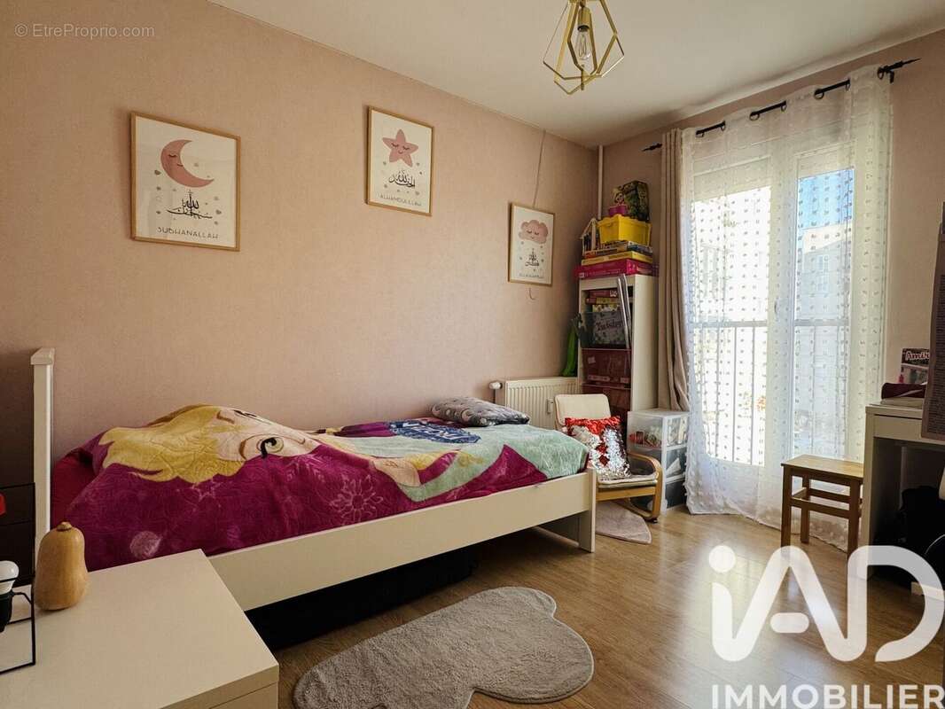 Photo 9 - Appartement à DAMMARIE-LES-LYS