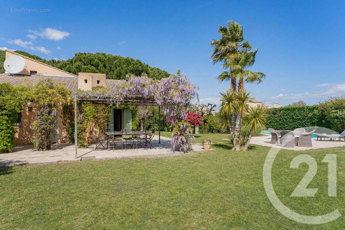 Maison à VILLENEUVE-LOUBET