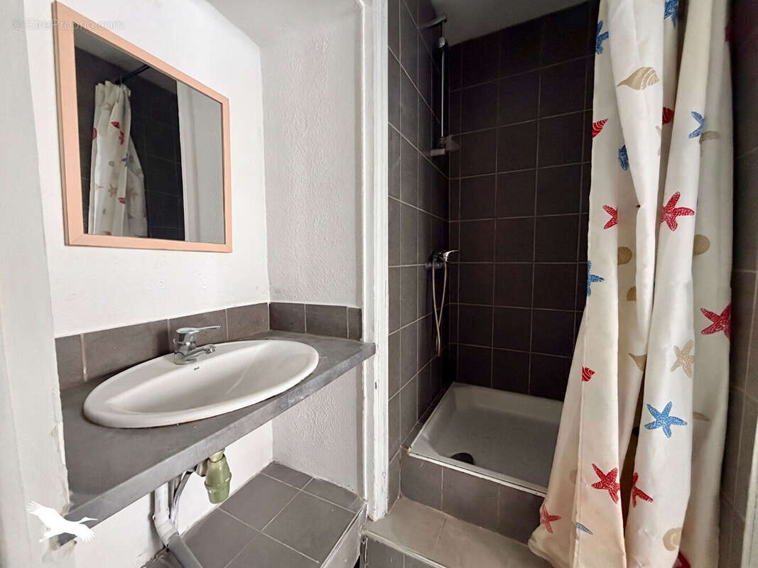 Appartement Marseille 2 pièces 27m2 - Secteur St Marcel - photo 5