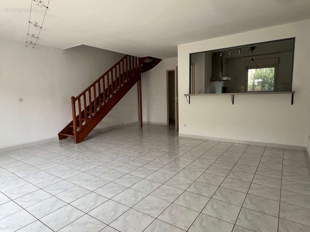 Maison à PONT-SAINT-ESPRIT