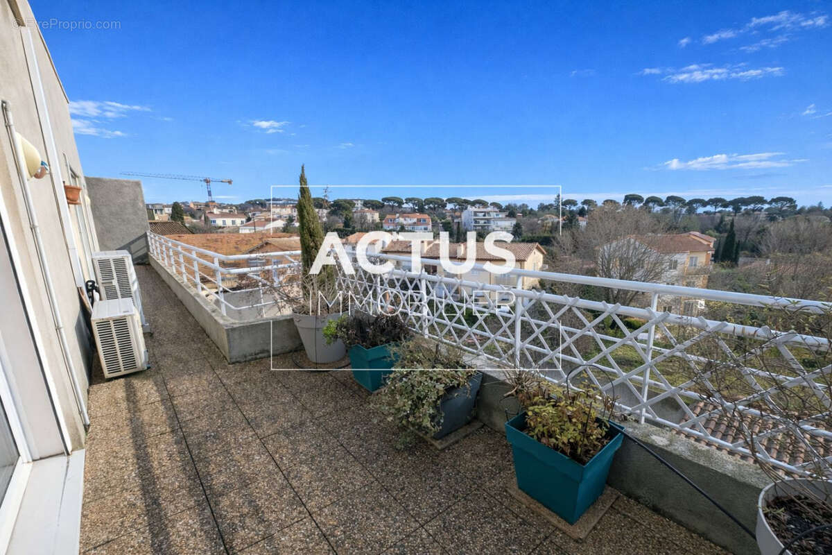 Appartement à SALON-DE-PROVENCE