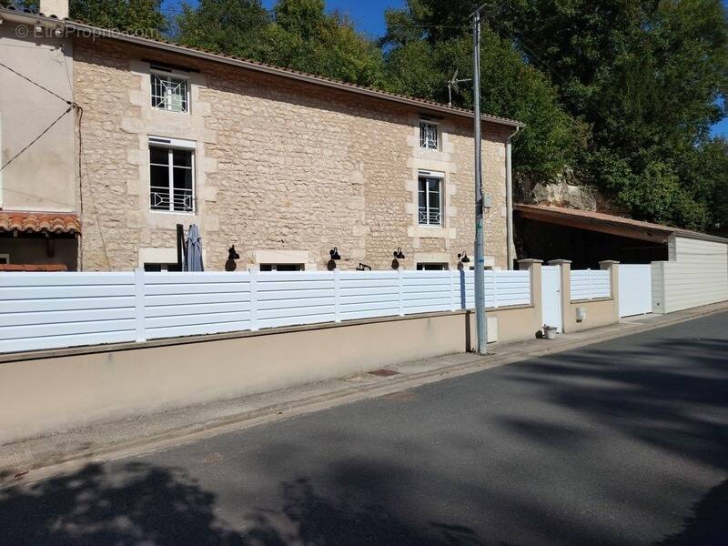 Maison à MIGNE-AUXANCES