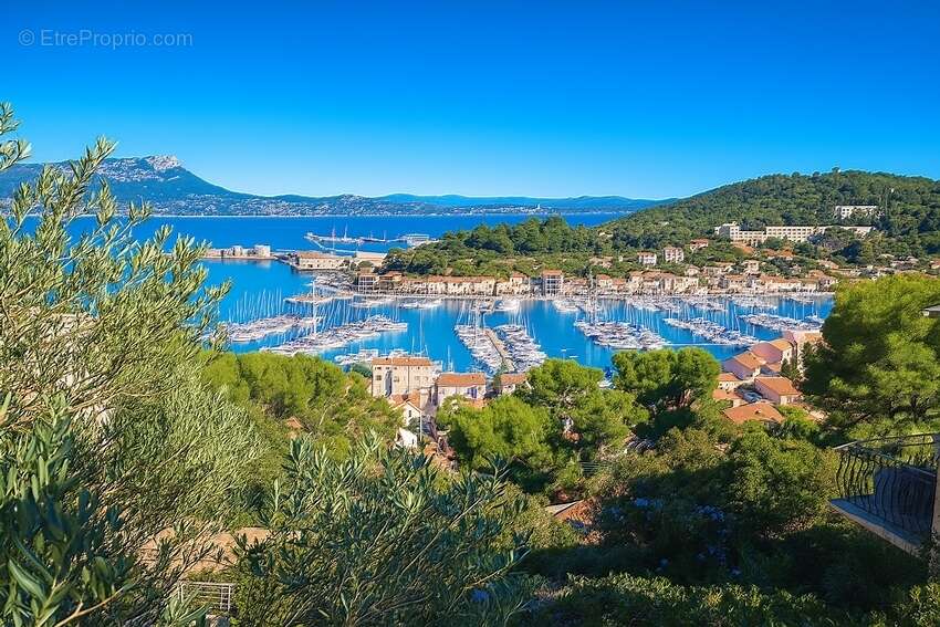 Maison à SAINT-MANDRIER-SUR-MER