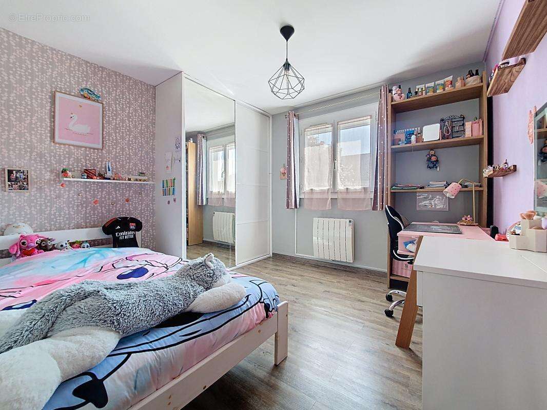 Maison à SAINT-SYMPHORIEN-D'OZON