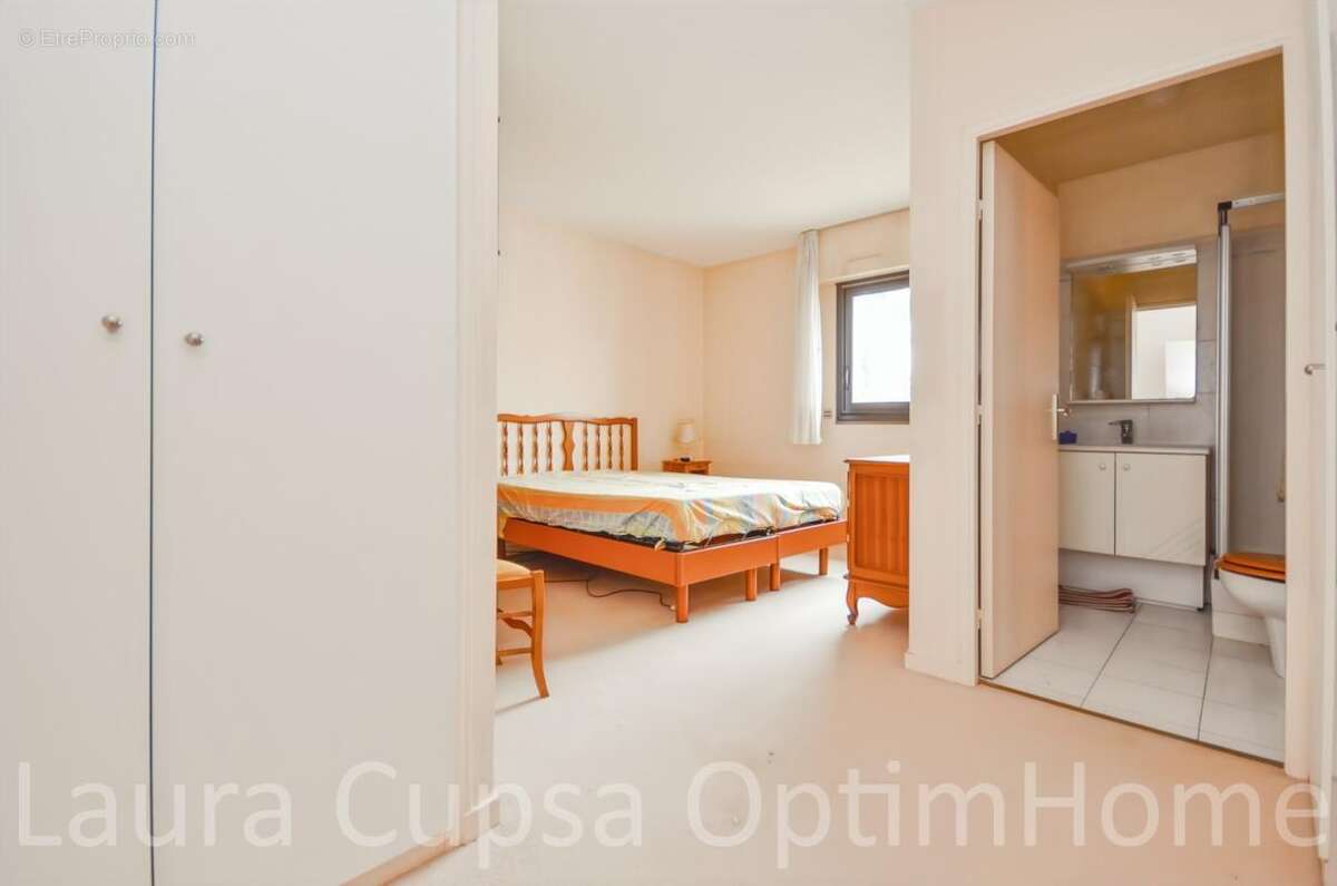 Bourg-la-reine -  5 min rer - 4/5 p -  94,08 m² - dernier etage - ascenseur - cave - double box - photo 10