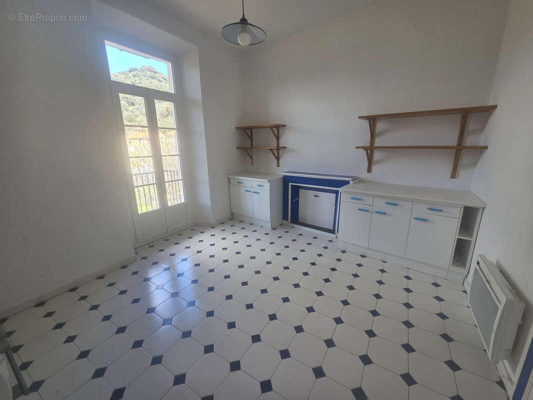 Appartement à SAINTE-LUCIE-DE-TALLANO