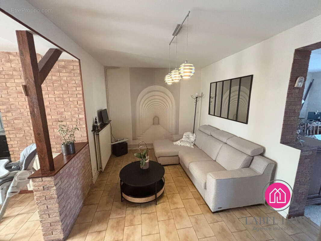 Maison à LA SENTINELLE