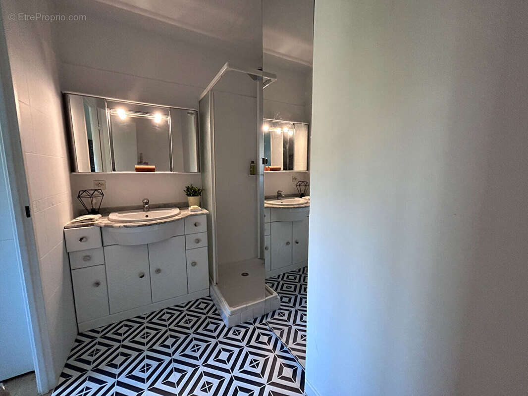 Maison à GUILHERAND-GRANGES